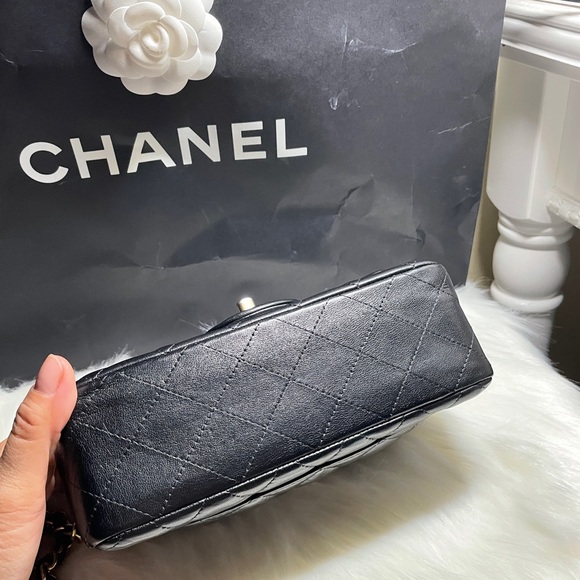 Auth mini lucky charm Chanel - Picture 6 of 12